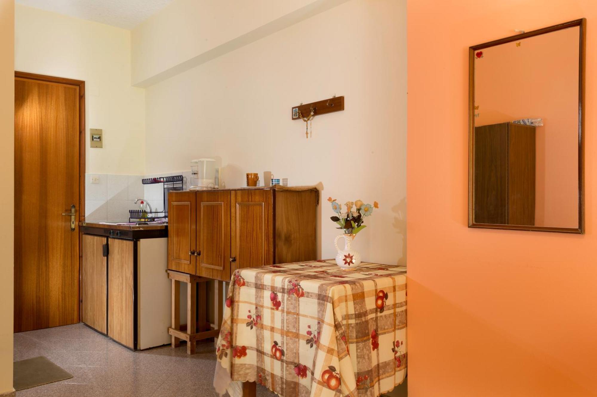Cozy Archangelos Apartments With Private Parking Zewnętrze zdjęcie